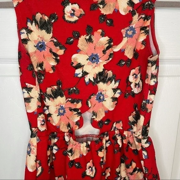 ANTHROPOLOGIE red floral peplum tank top XS - Picture 7 of 7
